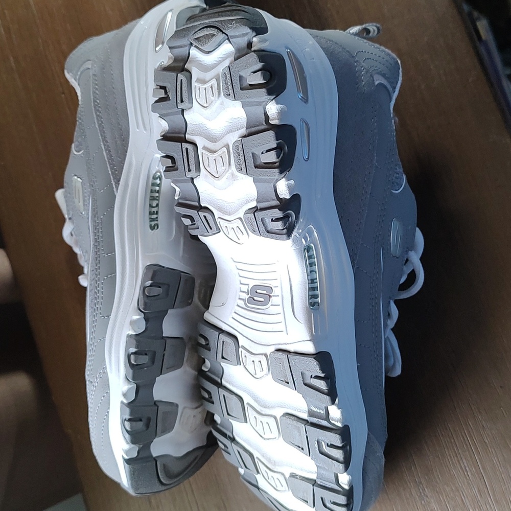 Shoes - Picture 3 of 5
